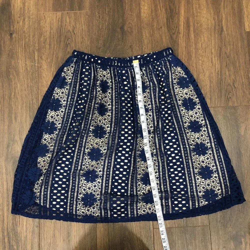 Blue Rain Rair Sz L Blue Floral Lace Outer Design Back Zip Knee Length Skirt - Picture 2 of 9